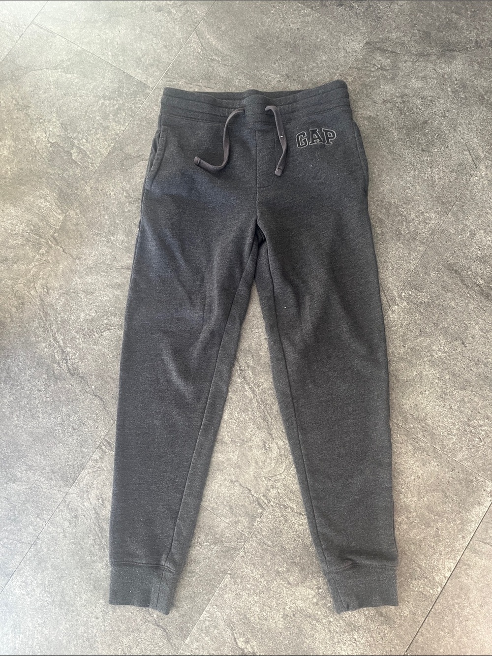 GAP Charcoal Gray Men's Fleece Jogger Sweatpants
